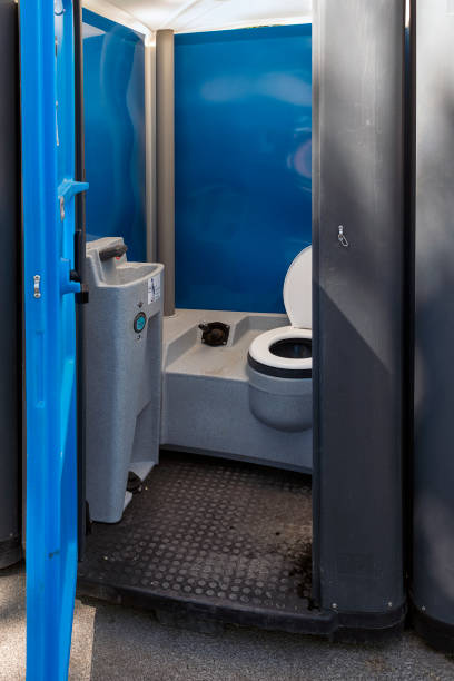 Portable Toilet Options We Offer in Pontotoc, MS